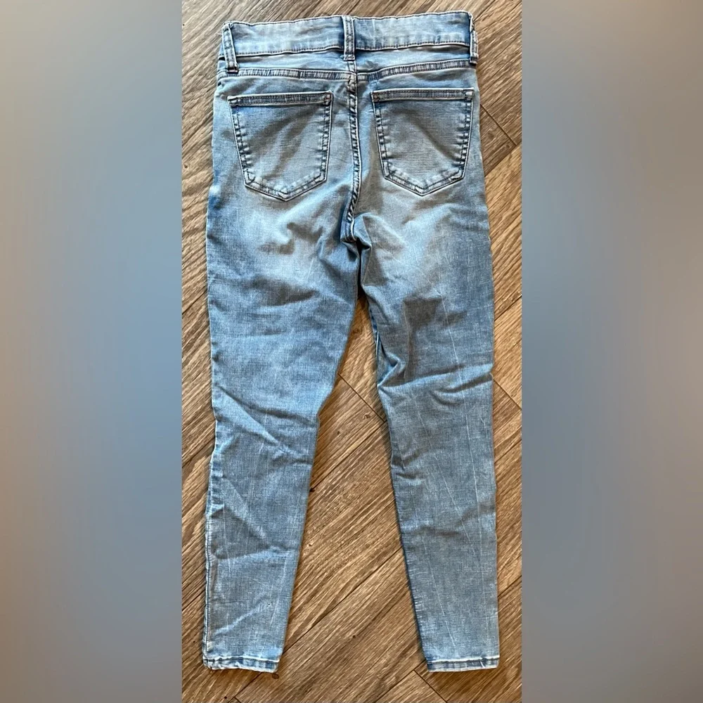 Celebrity Pink Jeans Size 1 MID RISE 5 POCKET SLIM LEG STYLING WITH BOOT… - Picture 3 of 6